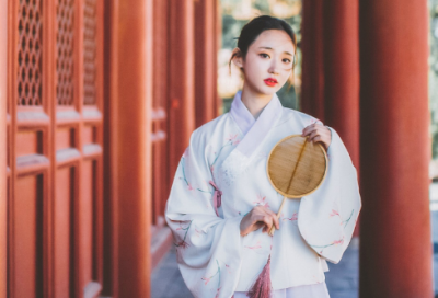 ​90后非主流美女名字大全(共354个)