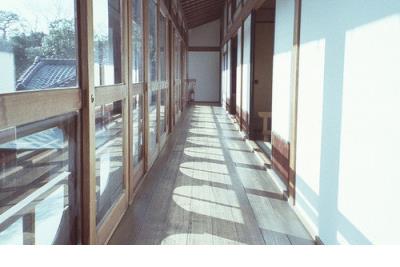 qq空间留言板主人寄语代码