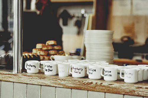 描写女生嘴巴的句子42句