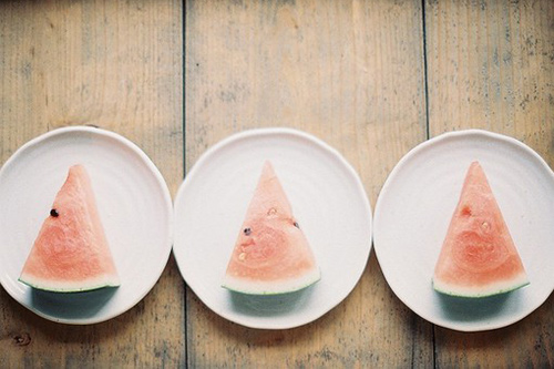 描写半夜突然醒来睡不着的句子 突然醒了的句子(58句)