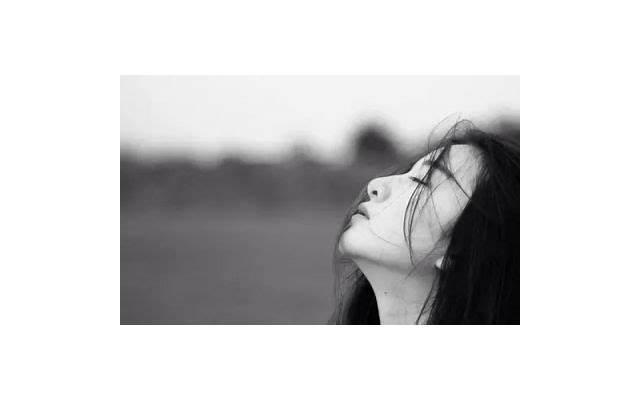 感动人心的句子照片《无聊找女生聊天情话》