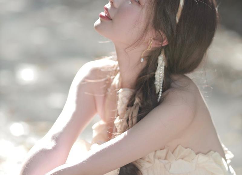  情感语录丨想你的时候，心跳仿佛也变得悸动不安