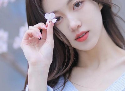 ​情感语录丨爱，如同细水长流，岁月里深深扎根