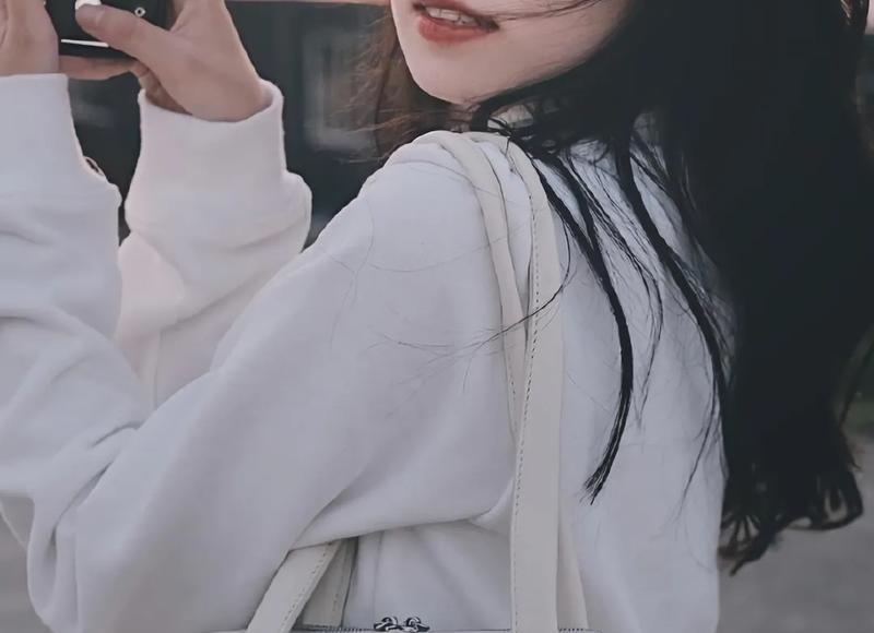 不再期待任何人 异地恋感动女朋友流泪的情话 不再期待任何人 异地恋感动女朋友流泪的情话