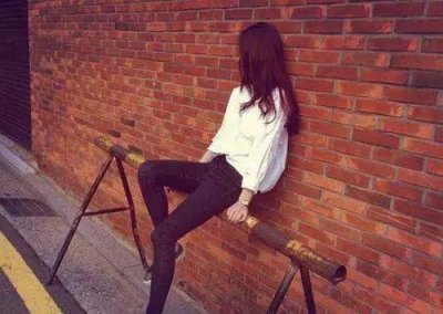 ​蹭卡王的伤感微博说说（21句哭泣的朋友圈短句）