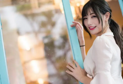 ​形容梨花开放的句子