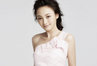 ​小班教案儿歌《我们都是好朋友》